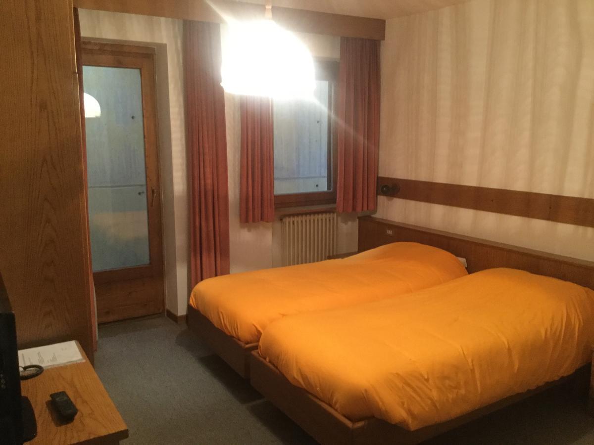 Hotel Alpenrose Alleghe Ngoại thất bức ảnh