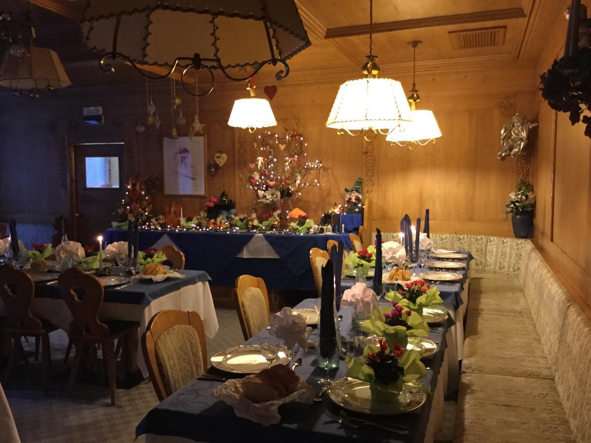 Hotel Alpenrose Alleghe Ngoại thất bức ảnh